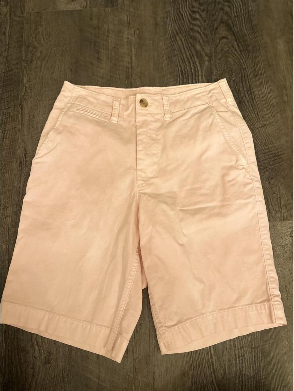 American Eagle Men's Pink Shorts